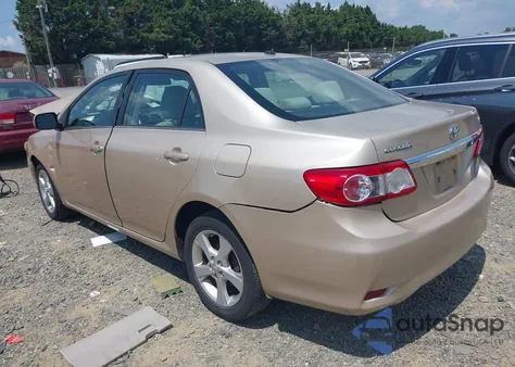 2013 Toyota Corolla S/Le z USA, uszkodzony, nr VIN 5YFBU4EE6DP108661